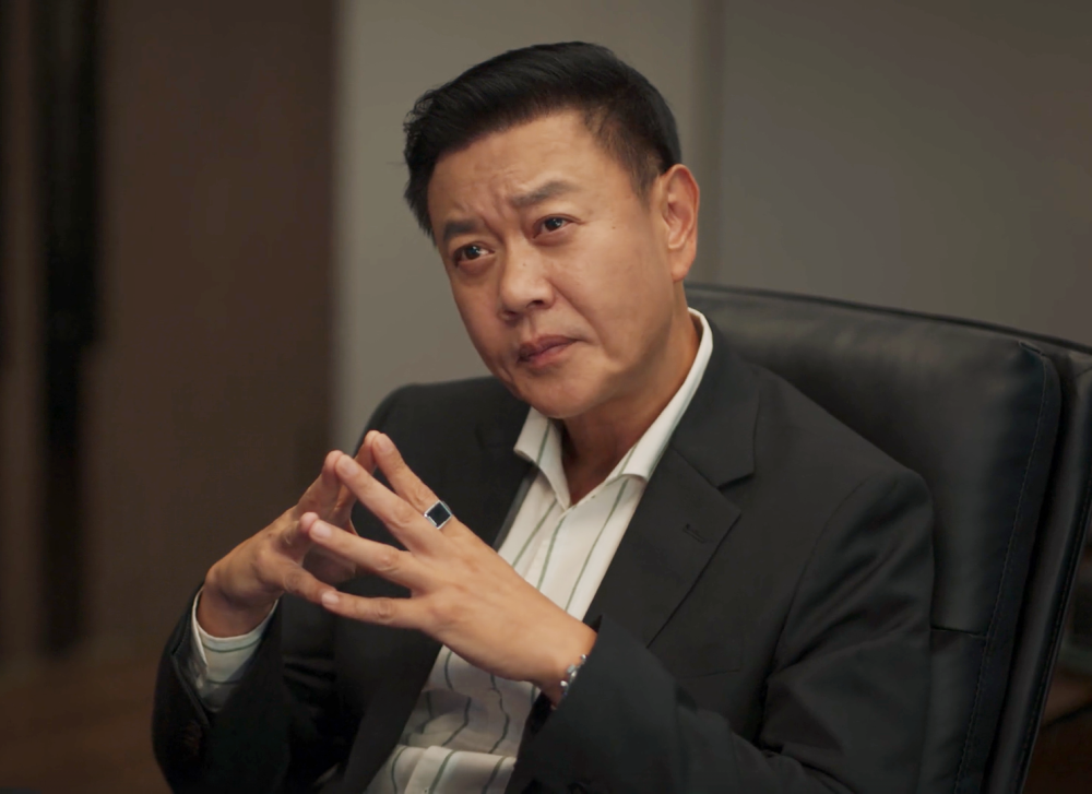 《城中之城》大结局：苏见仁留下一招，算计了赵辉，成最大赢家_腾讯新闻