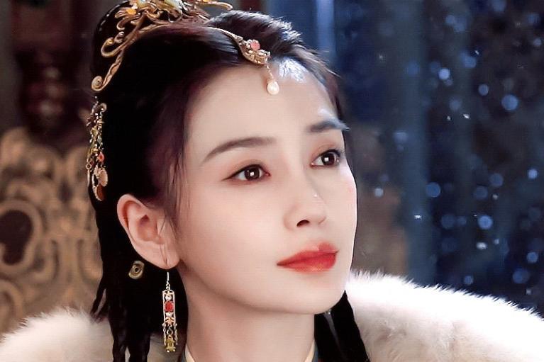 《相思令》的定位是古装传奇冒险爱情剧,领衔主演是杨颖和宋威龙,其他