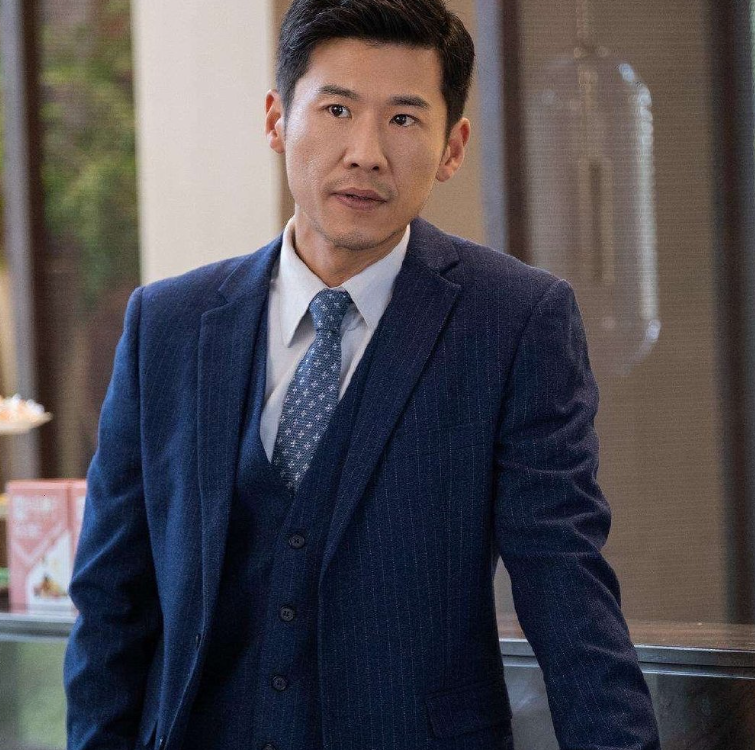 男人四十一枝花!