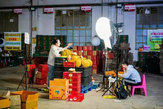 一年13.6亿农产品订单背后,年轻人重回山野田间