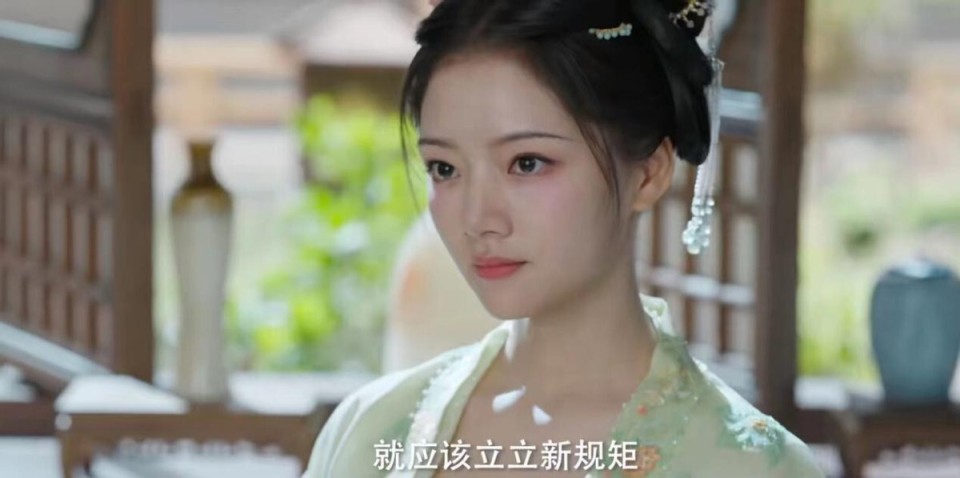 精修美如画，生图太尴尬，任敏又一古装造型，把我看笑了_腾讯新闻