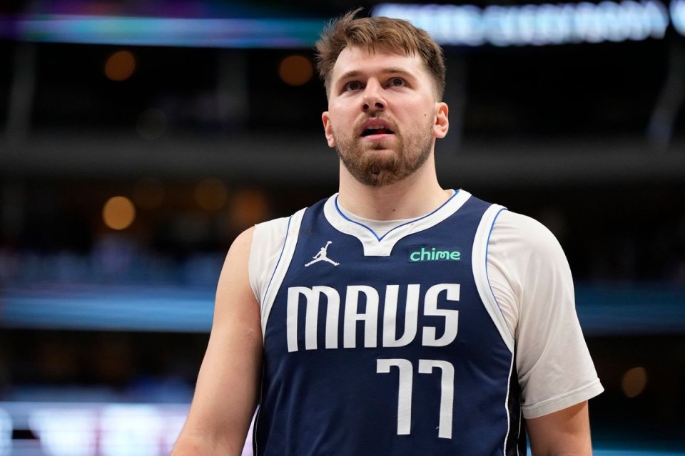 25岁东契奇有多强?近10战场均35 11 10 mvp之争白热化