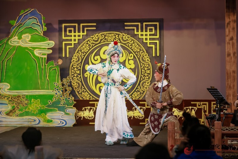 "京剧文化之旅·梨园童趣" 展示"小小舞台之中"的意蕴之美