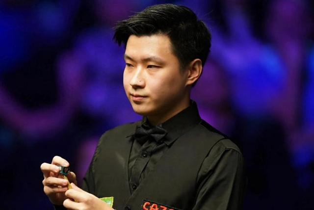 2-4！世界冠軍首戰出局：趙心童狂轟單桿146分，卻遭三連鞭爆冷 - 