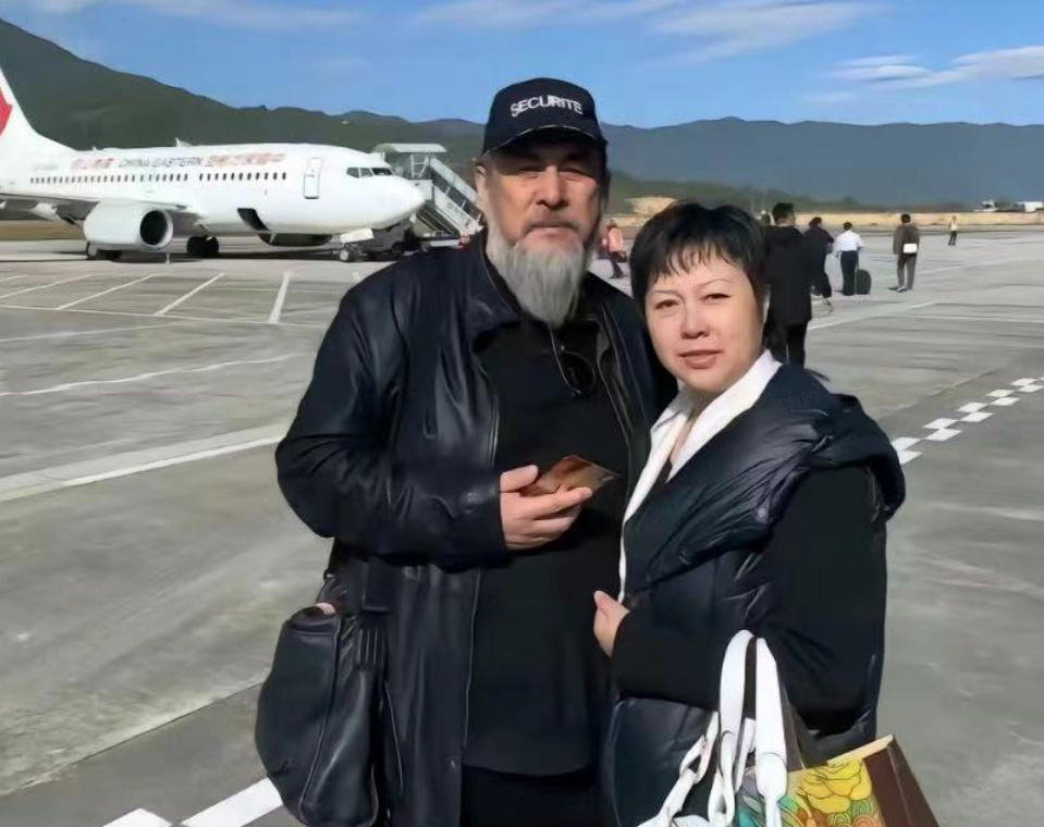 陆树铭尾七徒弟全部感染新冠只能简易给他过妻子发文悼念惹泪目