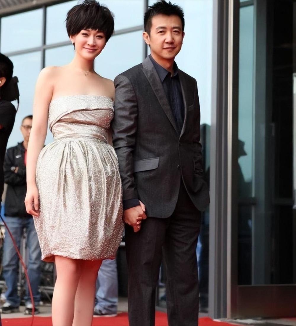 这个鄢颇还是梅婷的前夫,而殷桃则是孙东海的现任女友.