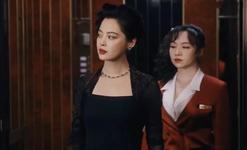 辛芷蕾25岁-37岁颜值变化,换妆如换头,靠《繁花》打了漂亮翻身仗