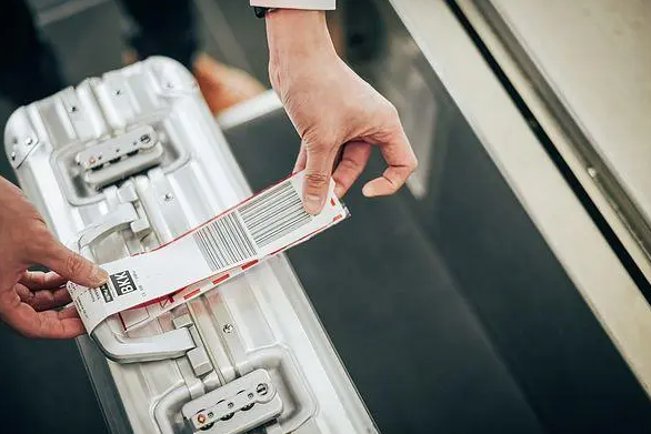 飞机行李托运要开始收费了