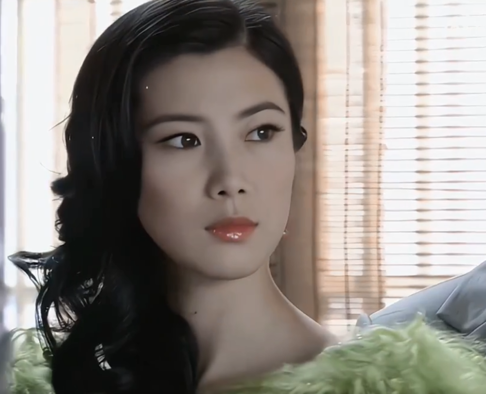 提到王珂的名字,有很多人的第一反应就是刘涛的老公王珂,那个曾经被称