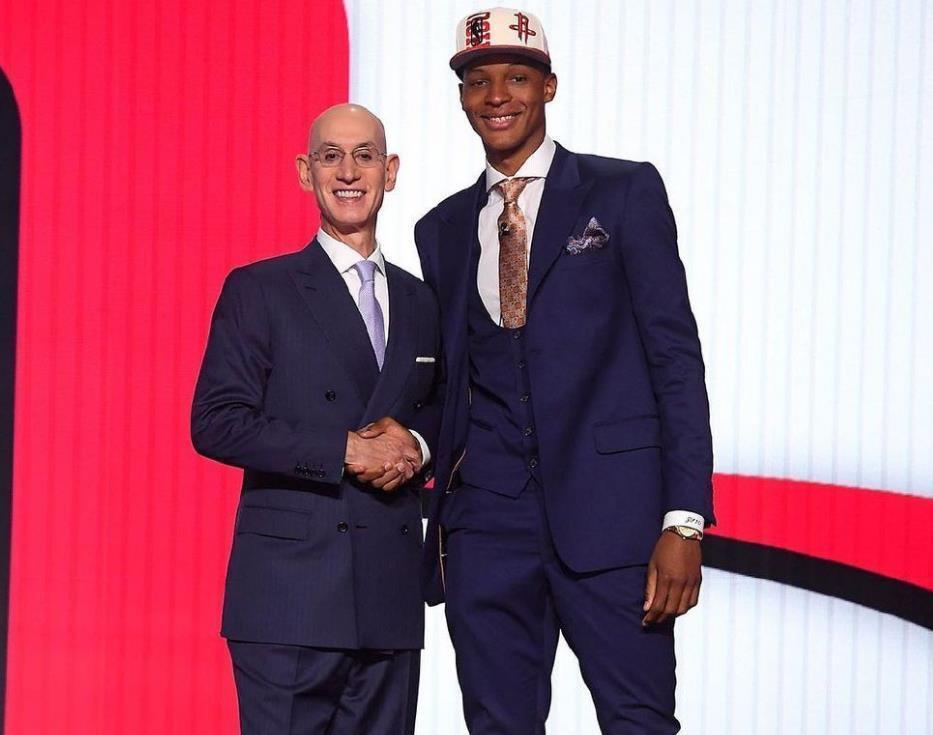 路走窄了亨德森摊牌拒绝为火箭试训只想去两队别学史密斯