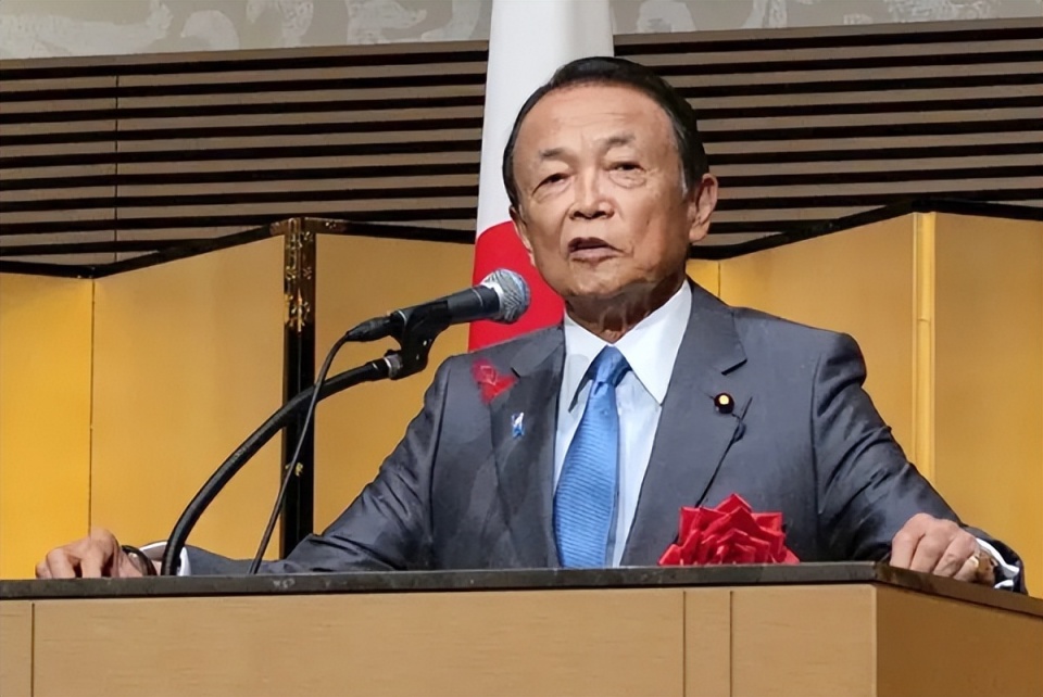 麻生太郎称台当局为"国家",还搬出"集体自卫权"