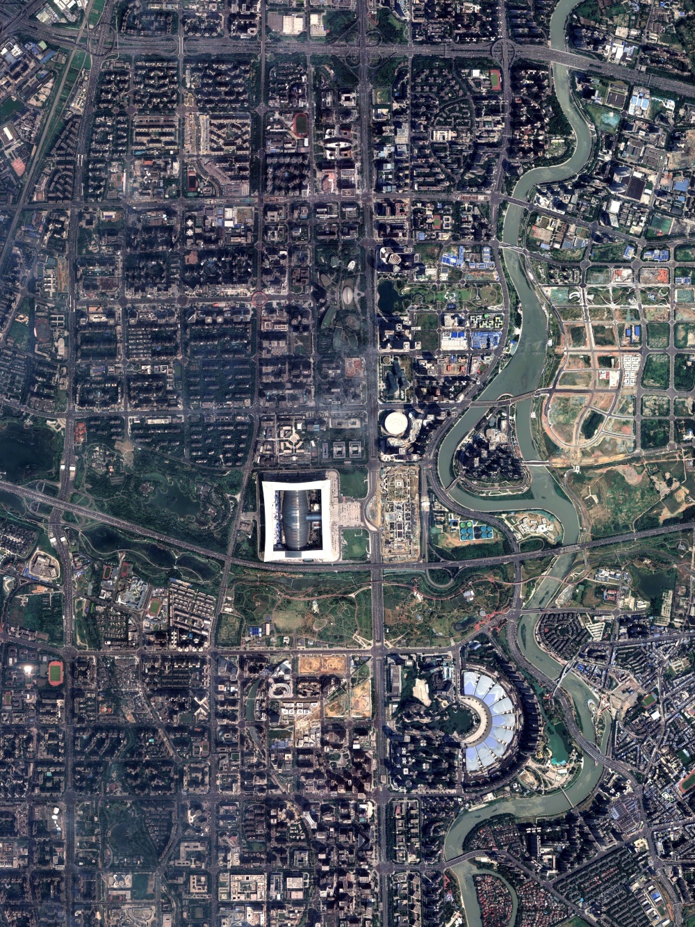 成都卫星图 东进南拓西控中优北改 中心南移_腾讯新闻