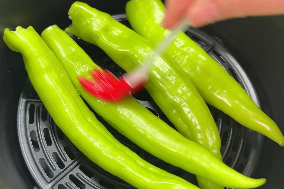 641