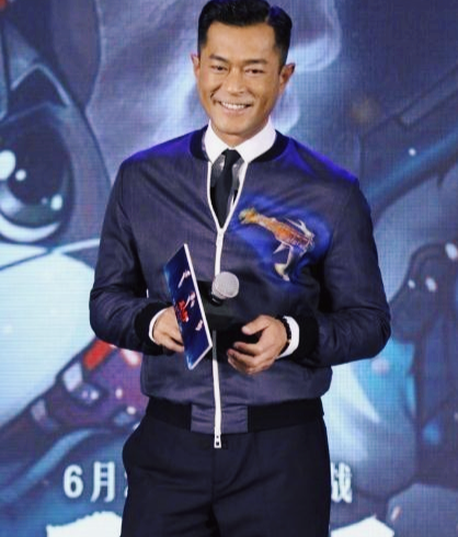 10年如一日，54岁古天乐的这一行为，逼得网友们语出惊人！_腾讯新闻