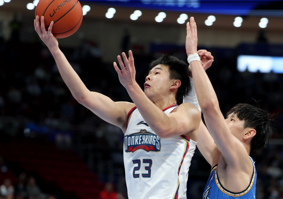 同曦vs青岛势如破竹两大超级后卫无法阻挡西热力江冲击六连胜