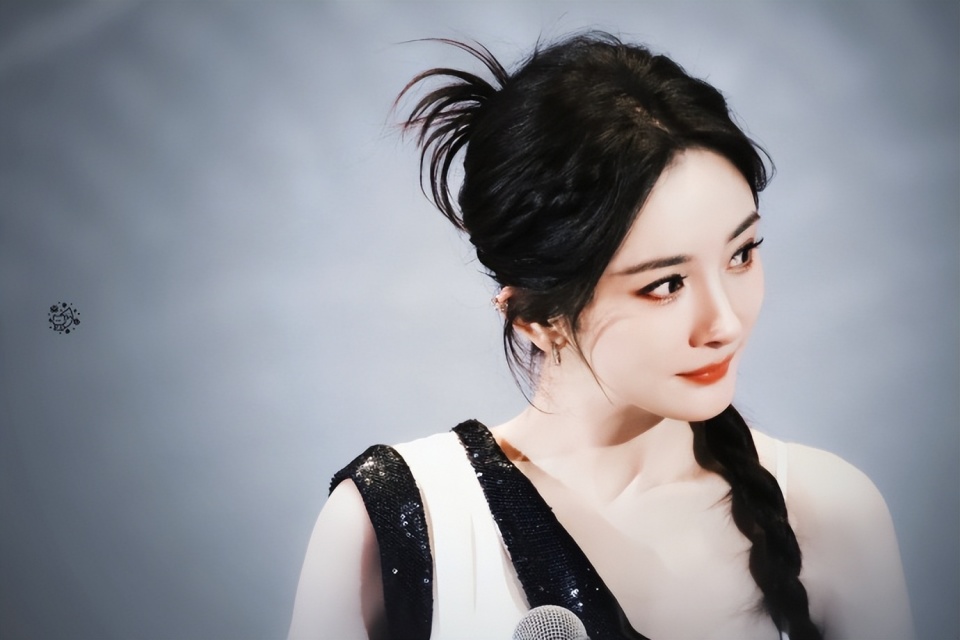 《哈尔滨1944》终于开播,杨幂迎来事业重要分水岭