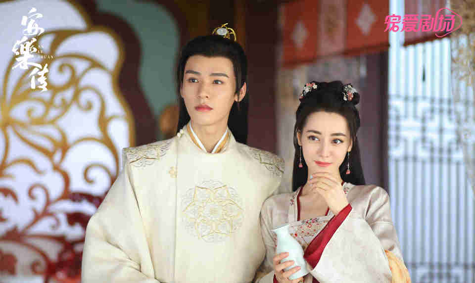 因为跟高伟光的cp效果好,两个人后续又合作了《三生三世枕上书》,但