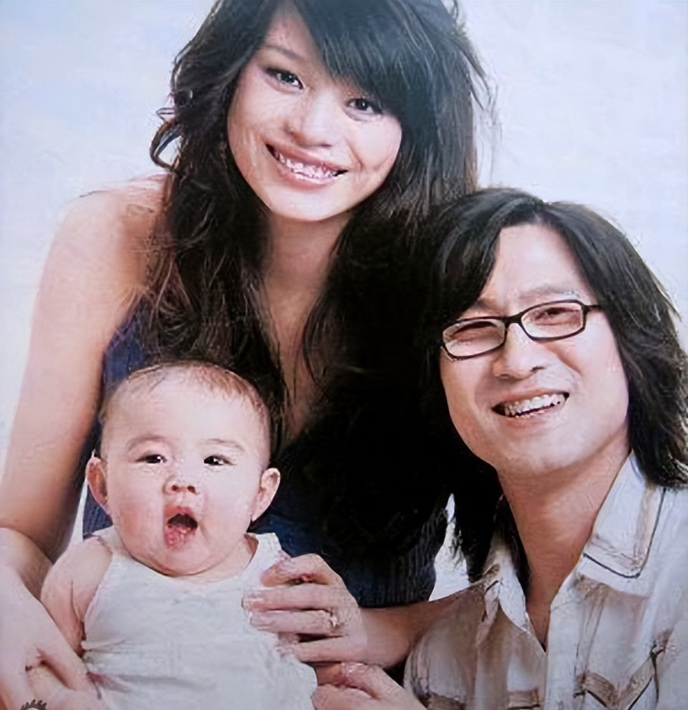 葛荟婕直播怒骂汪峰,称其嗜赌成性每次赌完都找女人,钟爱大长腿_腾讯