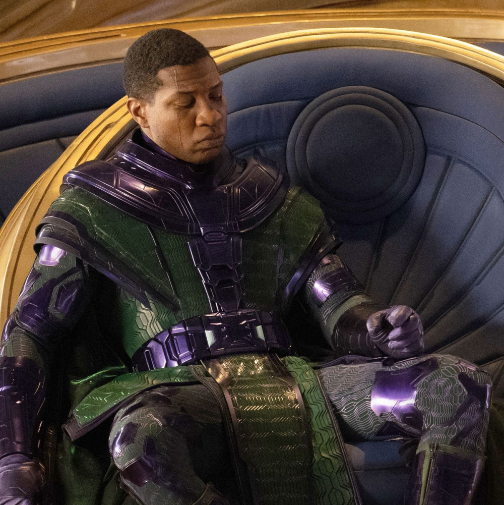 "征服者康"扮演者乔纳森·梅杰斯被正式起诉 将面临多项袭击和骚扰