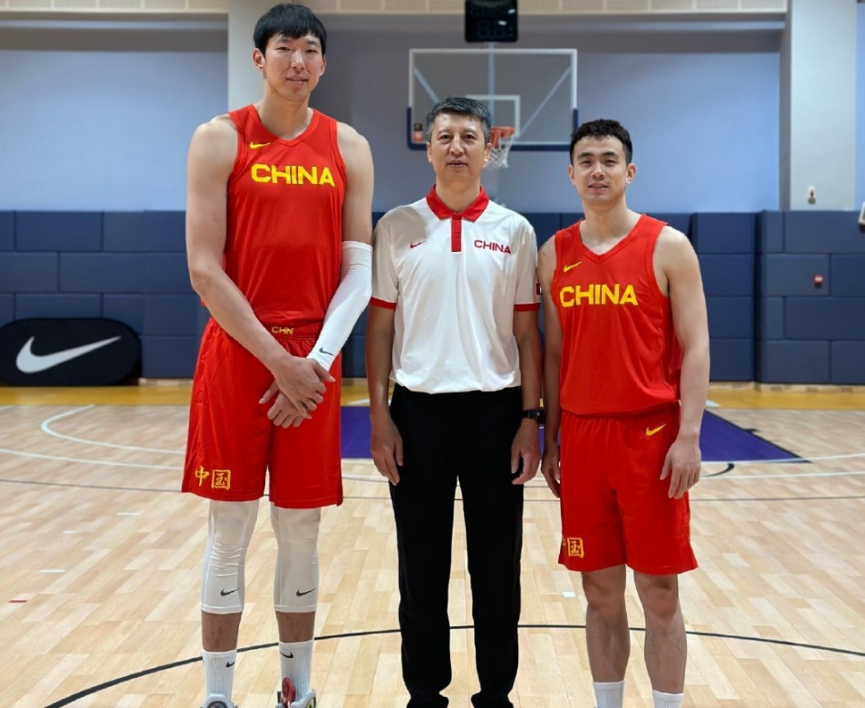 明轩,徐杰和杜润旺,广东队也成为了本次集训名单里入选球员最多的球队