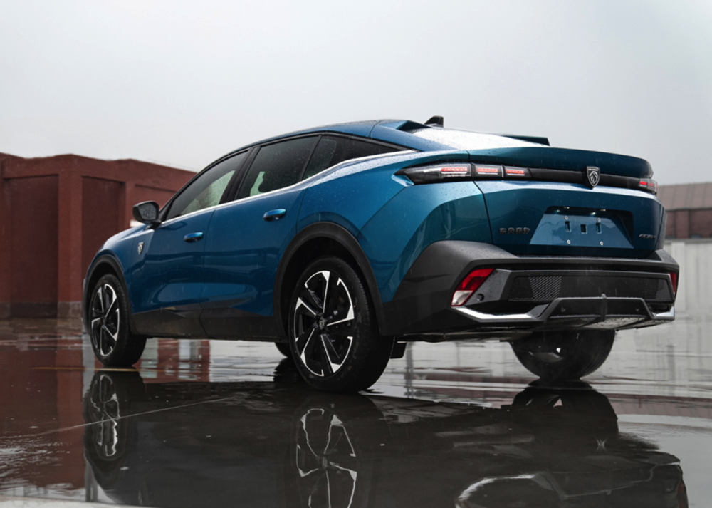 16万级颜值无敌手全新标致408x即将到来将成法系爆品