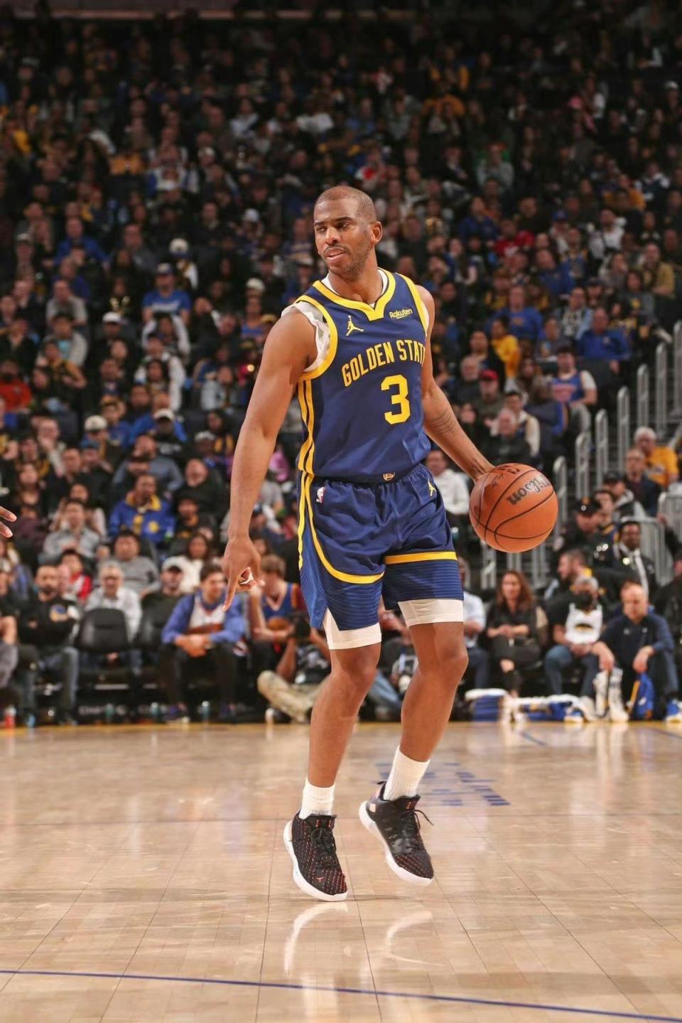 nba3消息!保罗或加盟湖人,最佳防守阵容出炉,火箭有意米切尔