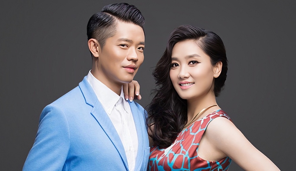 好家伙,凤凰传奇以另类方式登上热搜,曾毅玲花要懵了_腾讯新闻