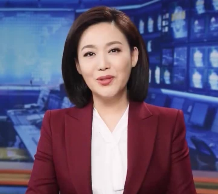 郑丽究竟是如何从一个随访记者一跃成为《新闻联播》的主持人的呢?