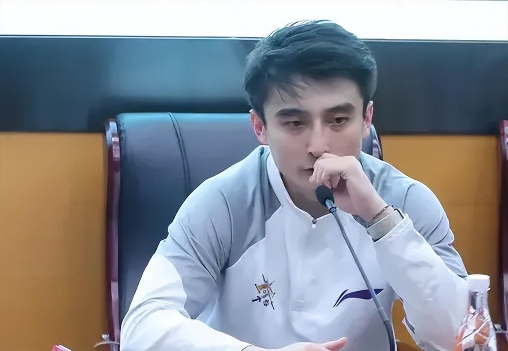 北控無緣四強發布會！張慶鵬不滿防守提小將發揮，羅漢琛回應融入 - 