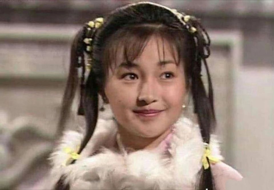 进入娱乐圈的李绮红在1995年出演了古天乐,李若彤版本的《神雕侠侣》