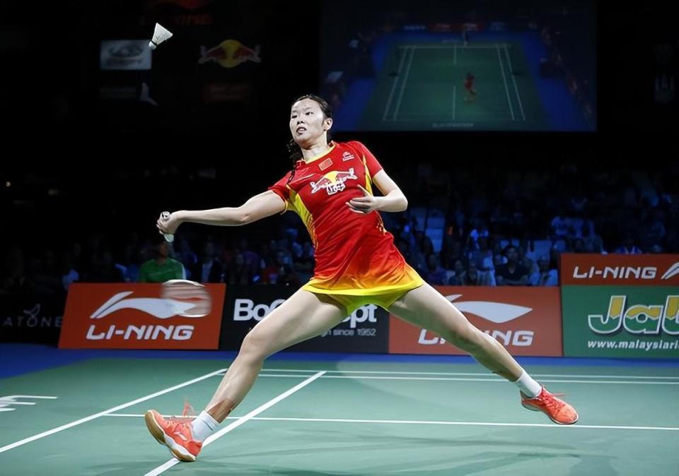 国羽天才李雪芮:21岁奥运夺冠却受重伤,退役后嫁师弟终获幸福