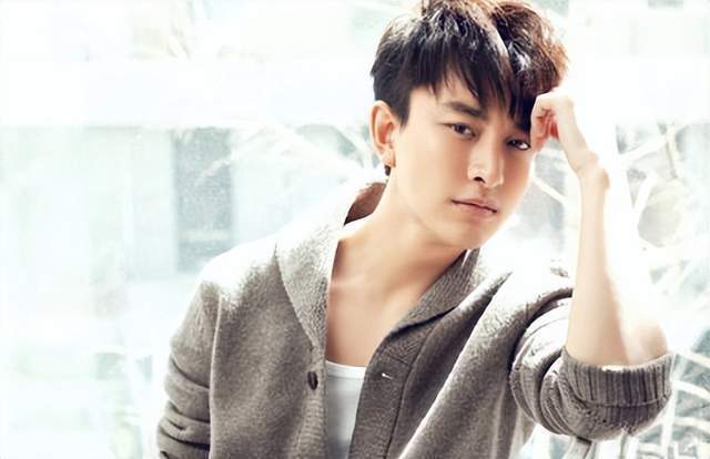 贾乃亮生日甜馨送礼物,李小璐被夸教女有方,获封"娱乐圈好前妻"_腾讯