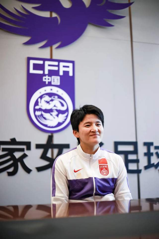 中国女足现任队长图片