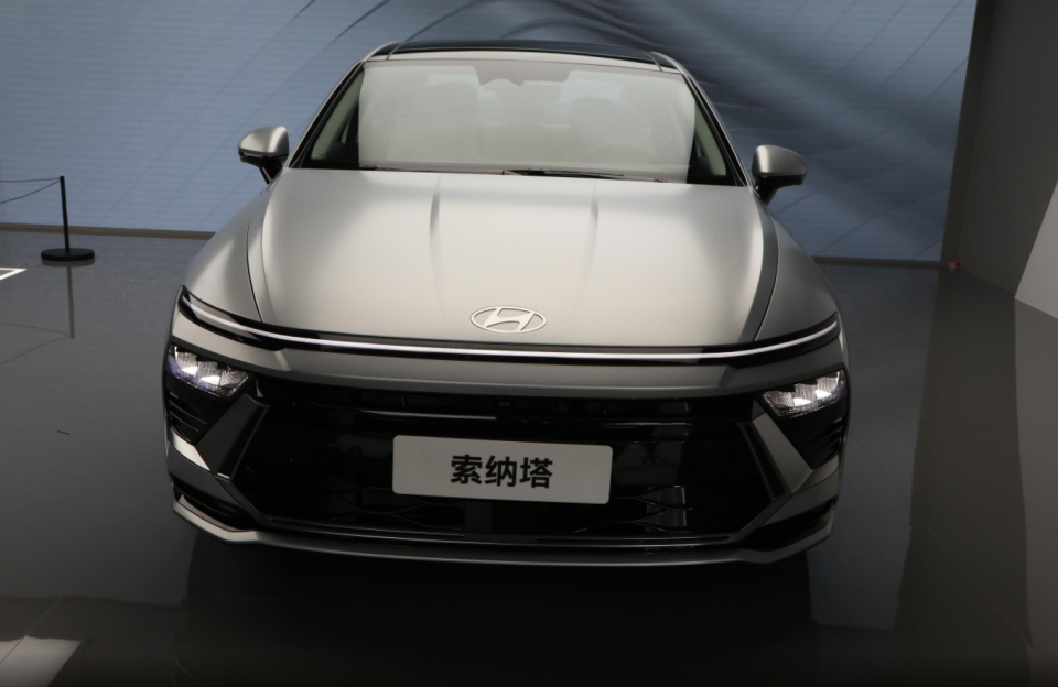 98万起的索纳塔,姿态还不够诚恳吗?_腾讯新闻