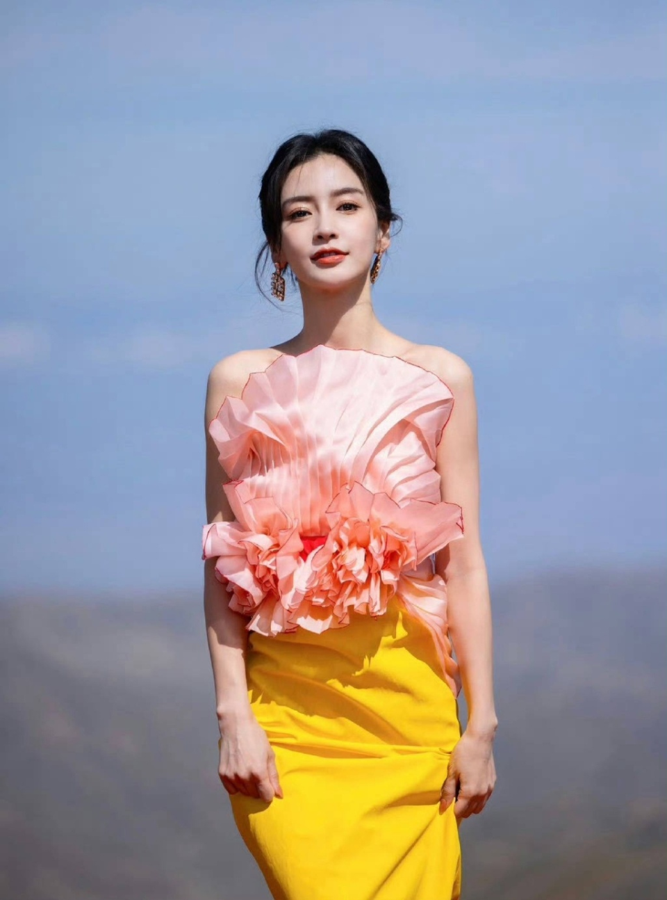 爆料,杨颖即将缺席最新一期《奔跑吧》的录制,原因则是因为行程冲突