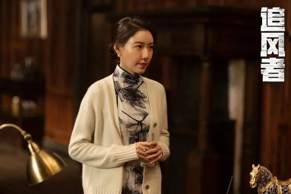 《庆余年》看47岁的袁泉和42岁的高露,就知道骨相和气质的重要性