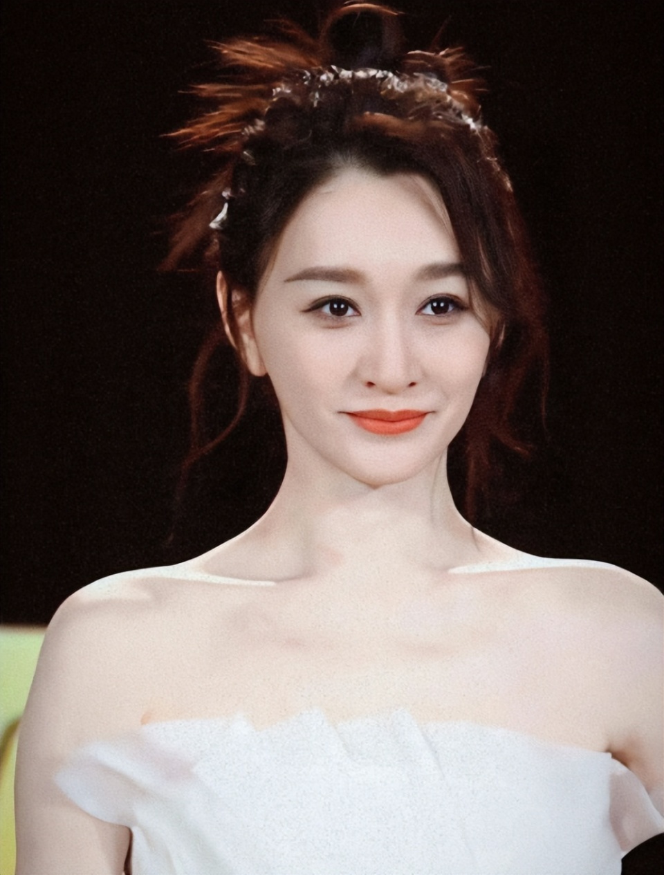 李小冉官宣离婚：为什么高调宠妻的婚姻，最后都离婚了？