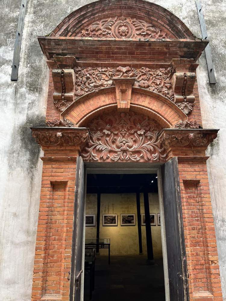 "张石铭旧宅"是江南巨富,南浔四象之一张颂贤之孙张均衡(字石铭)所建.