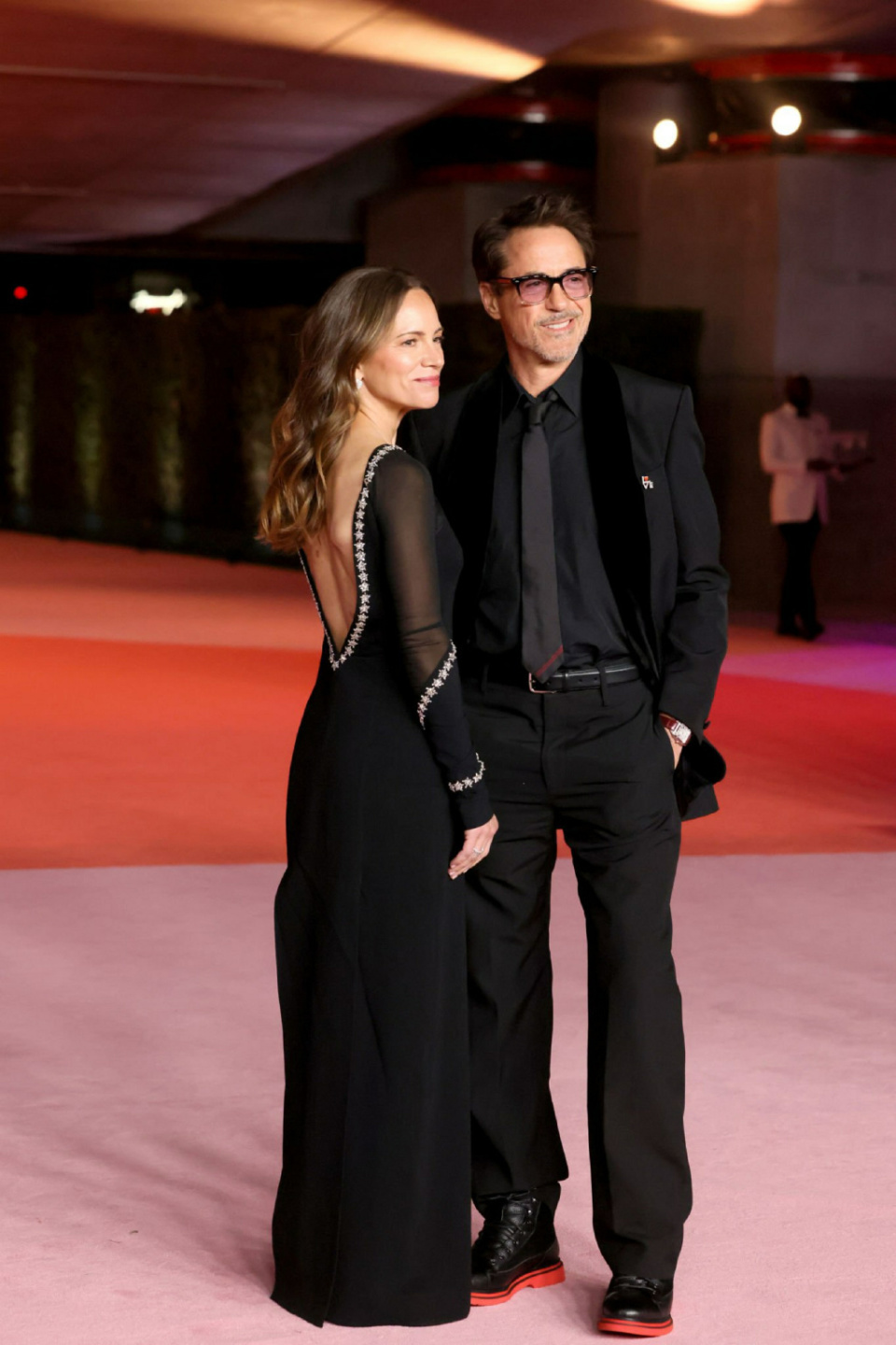 奥斯卡电影博物馆晚宴:钢铁侠有型,小李成小老头,赛琳娜大变脸认不出