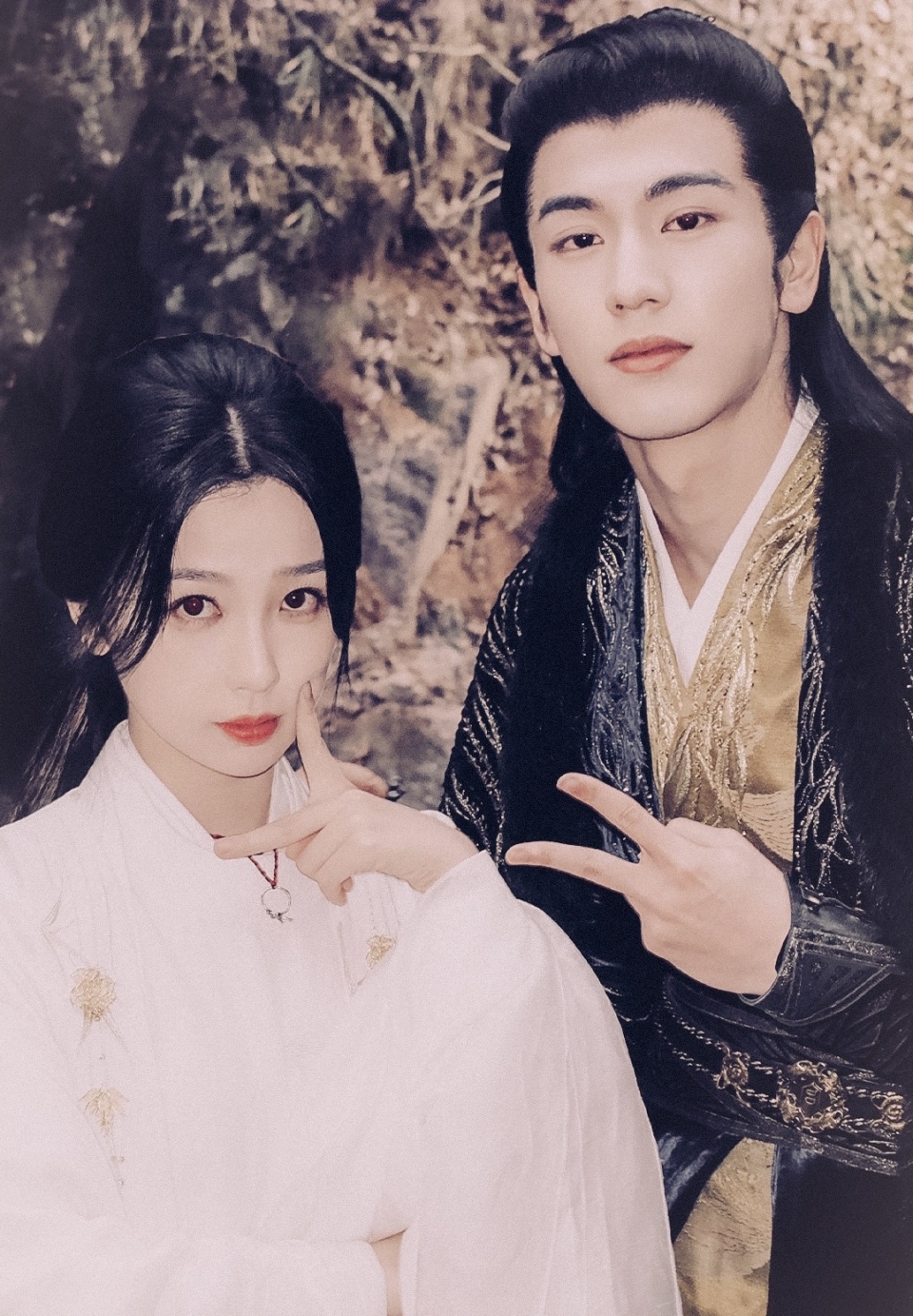 虞书欣,张凌赫分开参加《好六》,《云之羽》里热度被副cp反超_腾讯