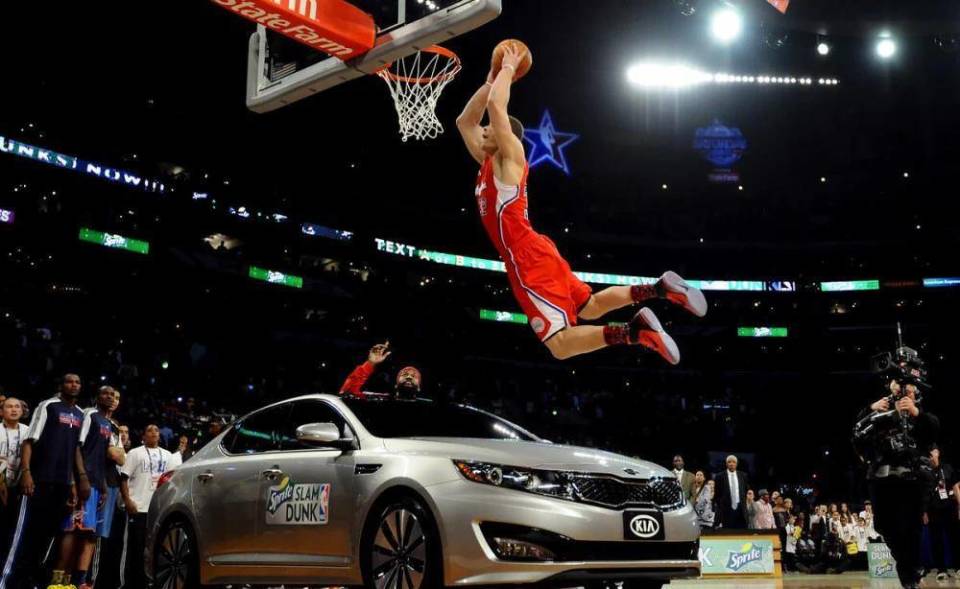 美媒评历史球员扣篮能力金字塔:拉文5档,詹姆斯4档,塔尖仅一人