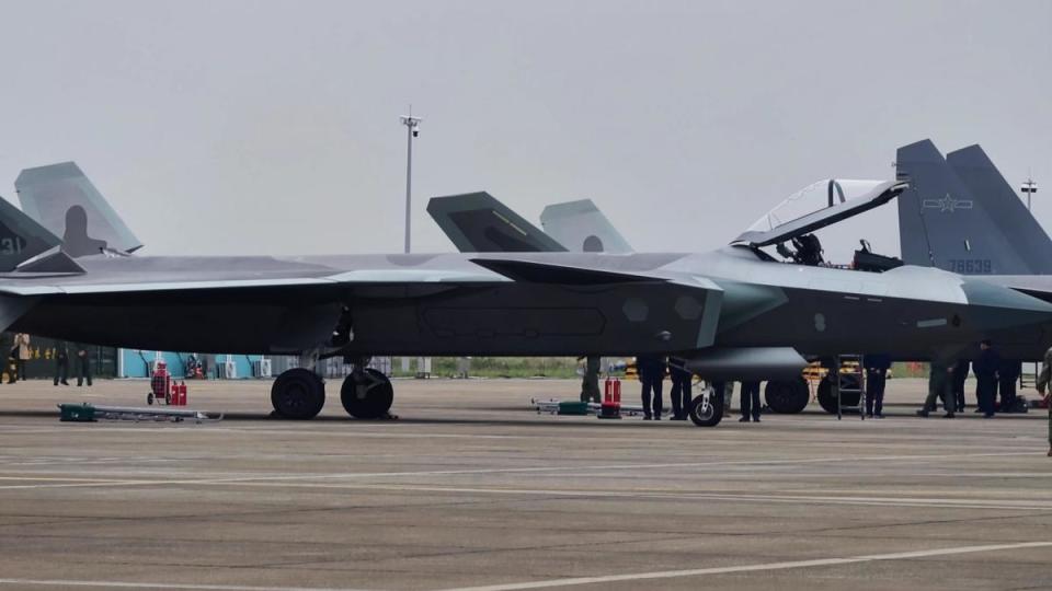 ��-36̫���ˣ�����F-47���ص�F-35���ޣ�