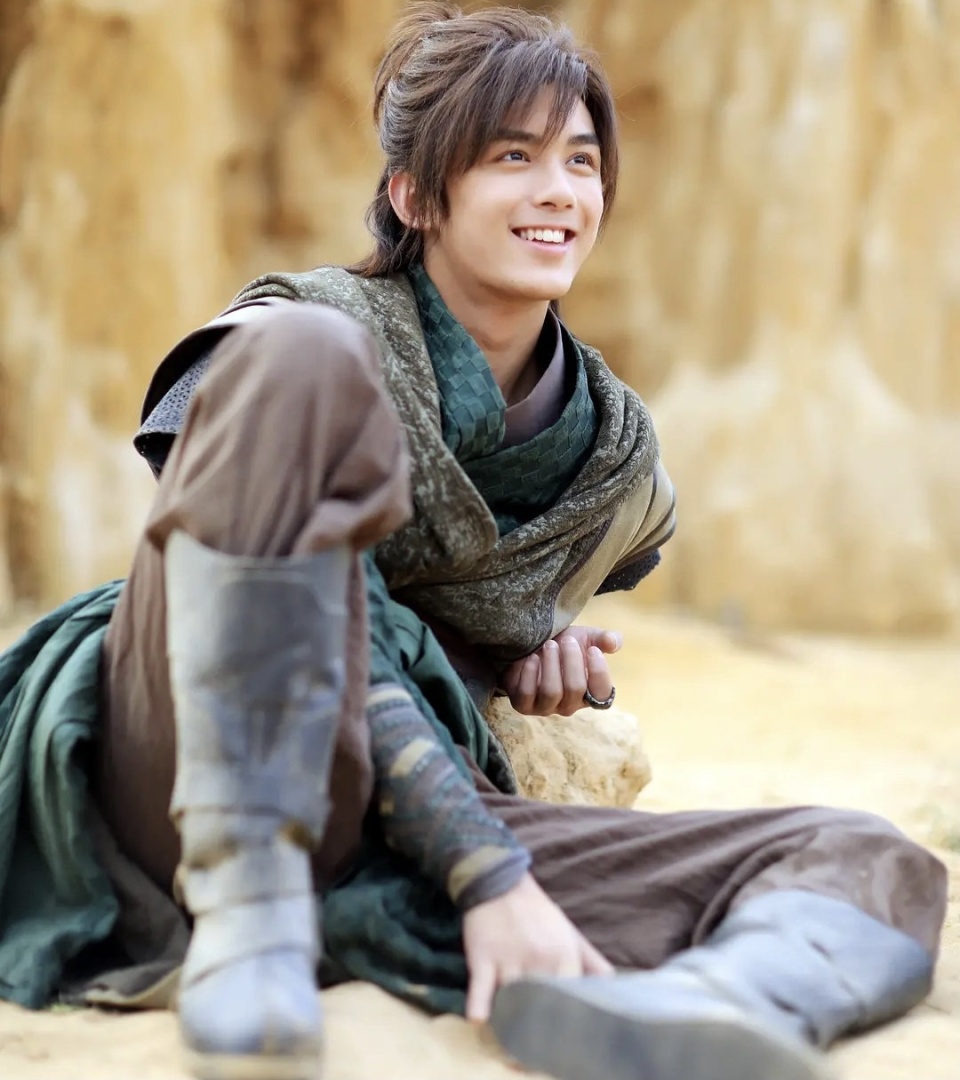 电影《斗破苍穹》定档,马伯骞演萧炎,胡静演云芝,美杜莎被称为小