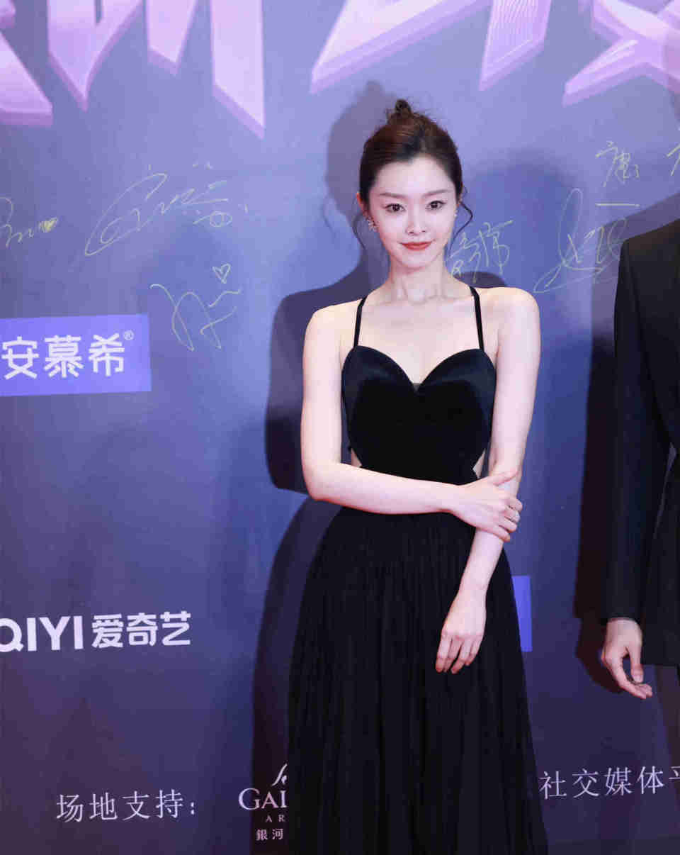 尖叫之夜明星生图杨幂刘诗诗美艳王一博发肿田曦薇太精致