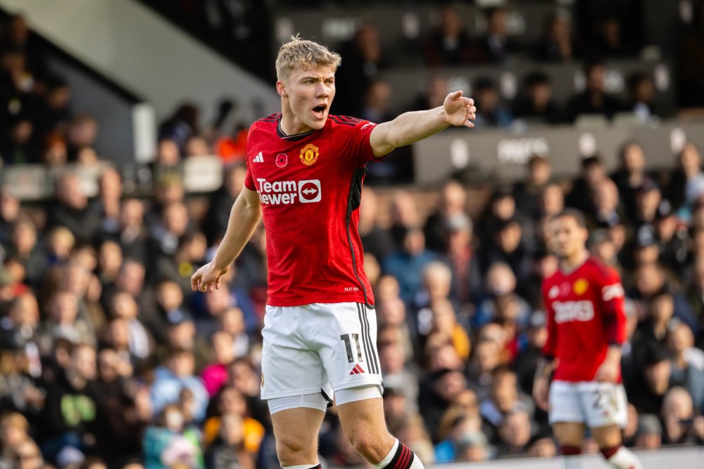 曼联盯上皇马34岁前锋38场13球仅需150万派2人考察