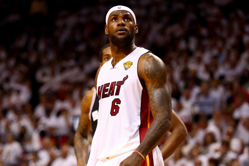 连续8年打进总决赛3夺总冠军,其余5次输给了谁?詹姆斯