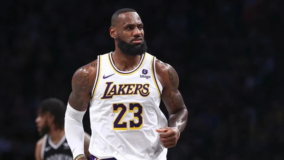 詹姆斯又提退役事件我剩下的时间已经不多了