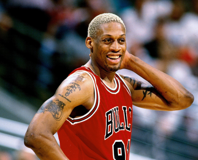 桀骜不驯的罗德曼:当年场均16.8个篮板,依然被马刺交易至公牛