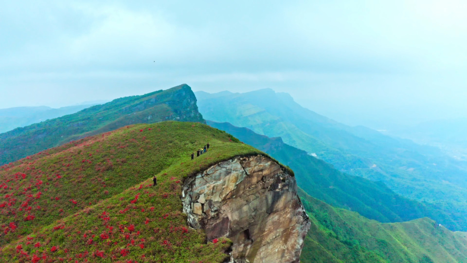 30地点:兴仁市东湖街道东湖公园百姓大舞台02 "fun肆"五一,"嗨玩"山野