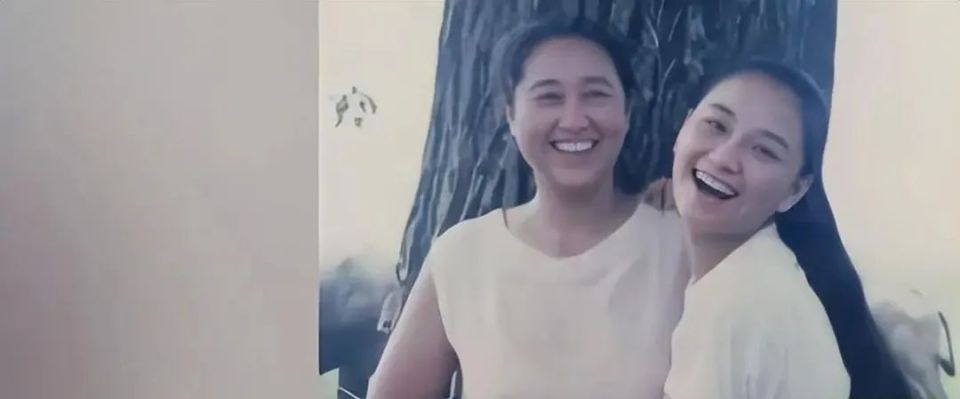 觀察者網(wǎng)：一肖一碼一一持一子汗當(dāng)42歲賈玲和21歲谷愛凌同框，我才知道顏值在氣質(zhì)面前不值一提